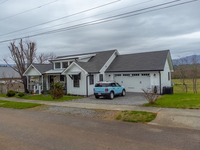 101 Mill Street, Hayesville, NC 28904