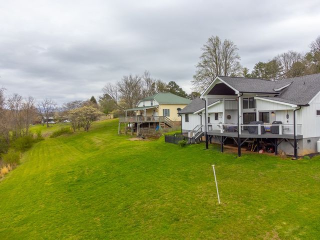 101 Mill Street, Hayesville, NC 28904