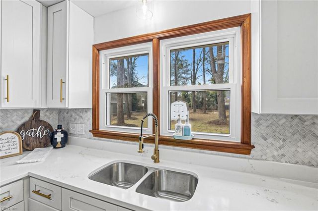 91 Wendfield CIR, Newport News, VA 23601