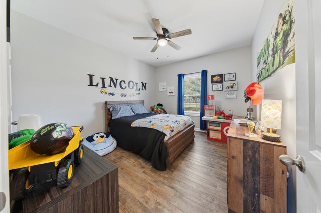 530 Fairway Dr, Lafayette, TN 37083