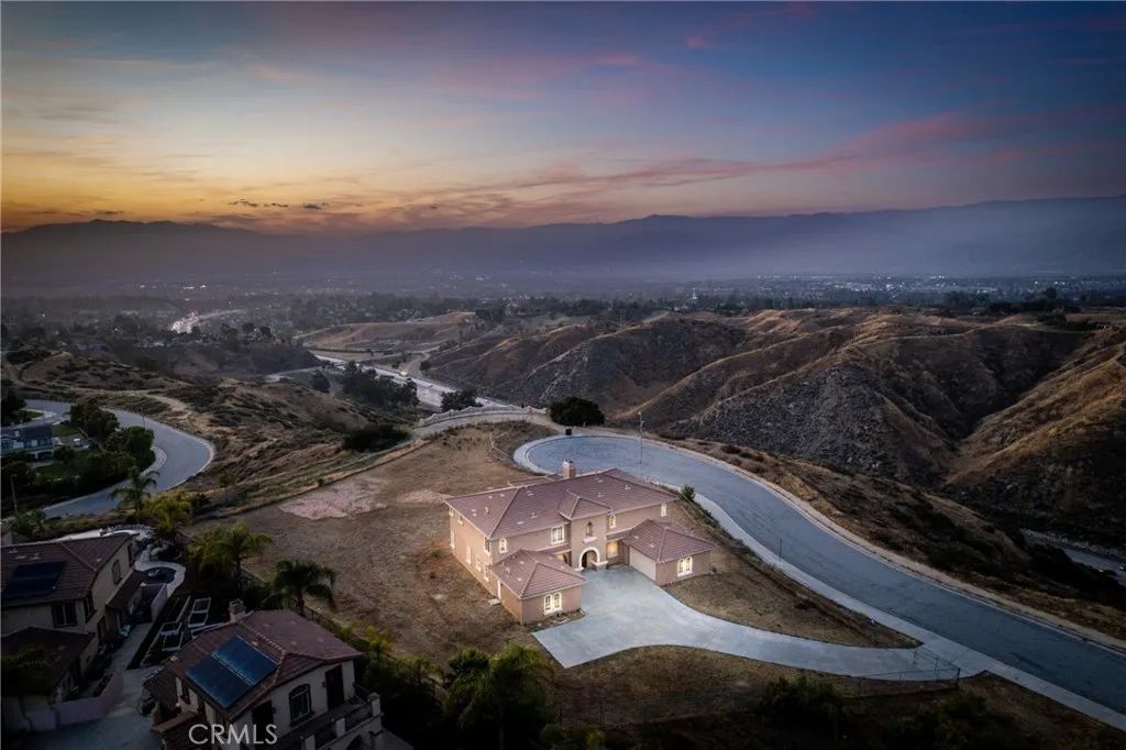 820 Panorama Point, Redlands, CA 92373