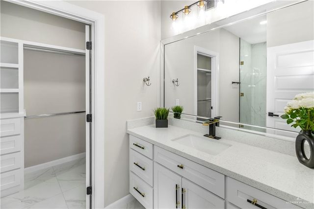 1200 E Boxwood Avenue, San Juan, TX 78589