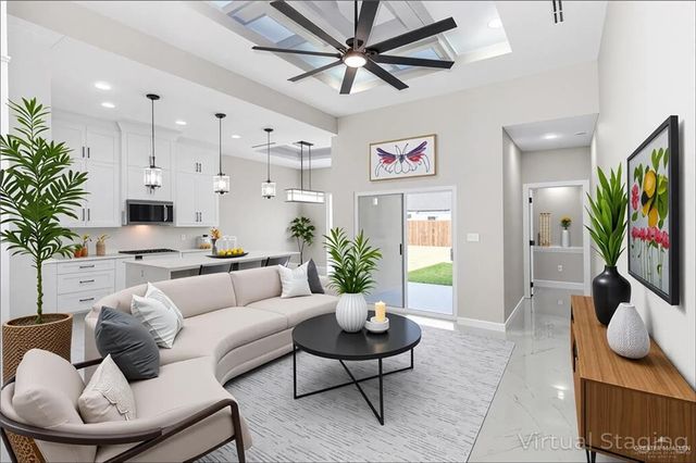 1200 E Boxwood Avenue, San Juan, TX 78589