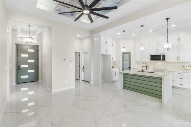 1200 E Boxwood Avenue, San Juan, TX 78589