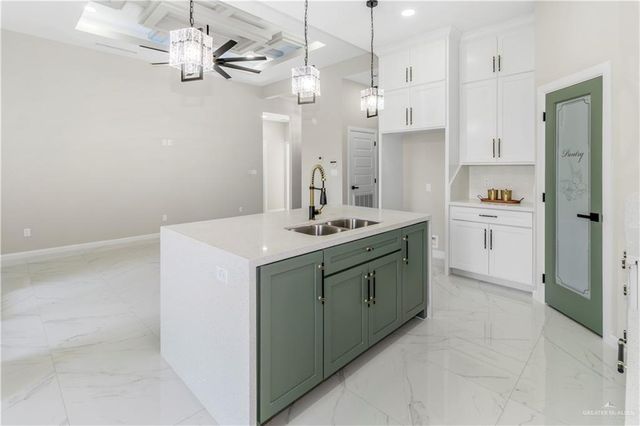 1200 E Boxwood Avenue, San Juan, TX 78589