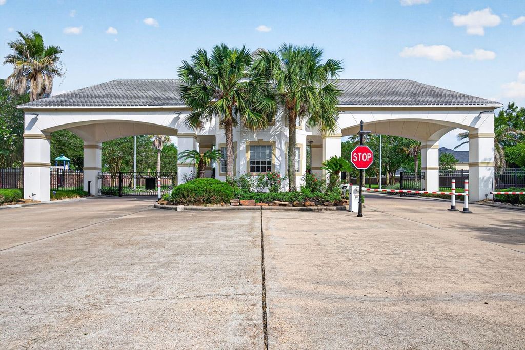 2315 Vinemead Court, Katy, TX 77450