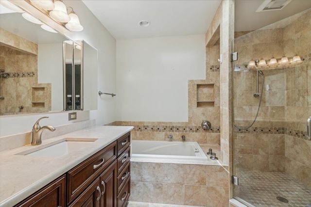 417 River Bluff Circle, Naperville, IL 60540