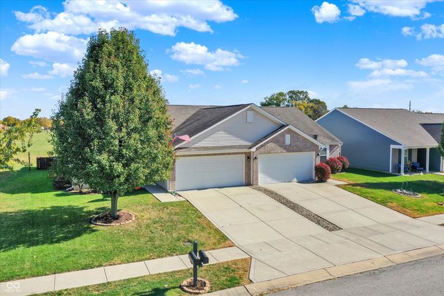 6431 Emerald Springs Drive, Indianapolis, IN 46221