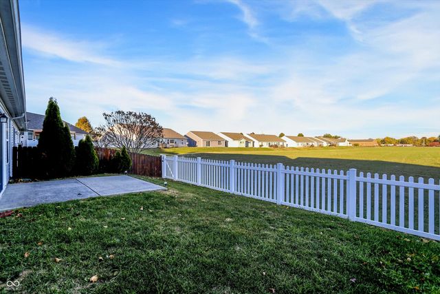 6431 Emerald Springs Drive, Indianapolis, IN 46221