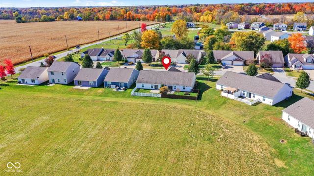 6431 Emerald Springs Drive, Indianapolis, IN 46221