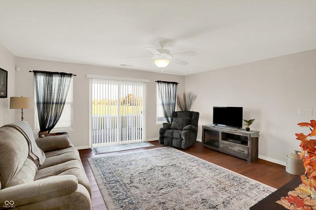 6431 Emerald Springs Drive, Indianapolis, IN 46221