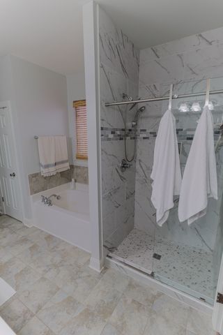 1055 Sierra Gorda Dr, Gallatin, TN 37066