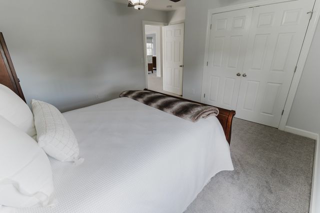 1055 Sierra Gorda Dr, Gallatin, TN 37066