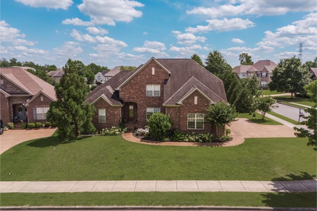 1055 Sierra Gorda Dr, Gallatin, TN 37066