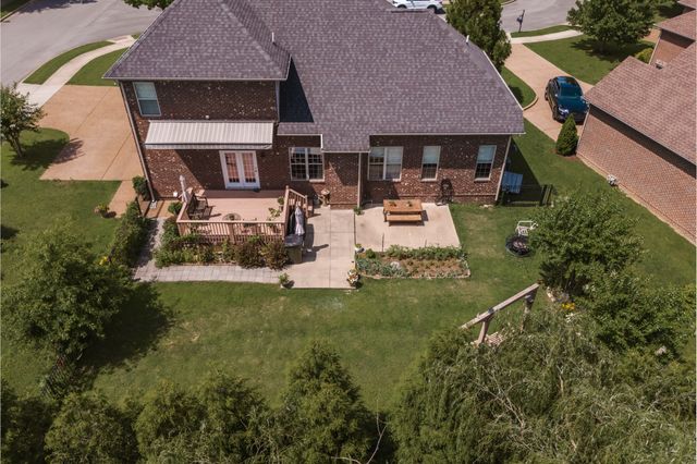 1055 Sierra Gorda Dr, Gallatin, TN 37066