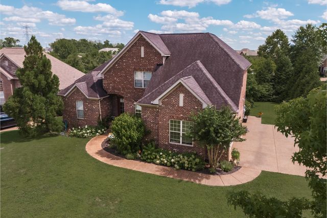 1055 Sierra Gorda Dr, Gallatin, TN 37066
