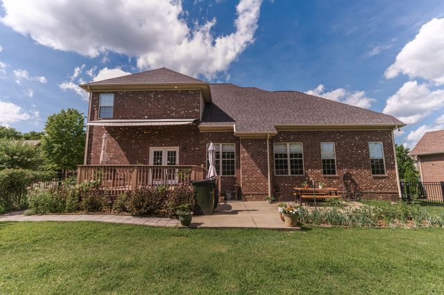 1055 Sierra Gorda Dr, Gallatin, TN 37066