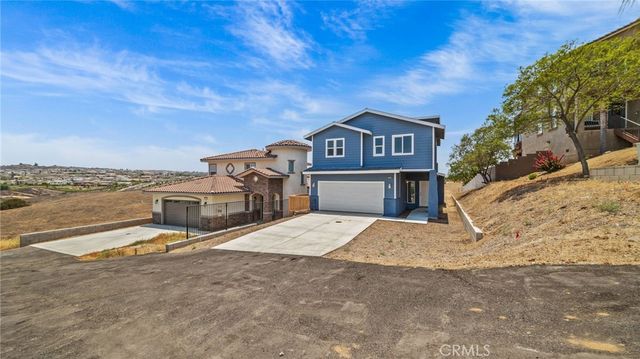 13105 Via Tuscany, Riverside, CA 92503