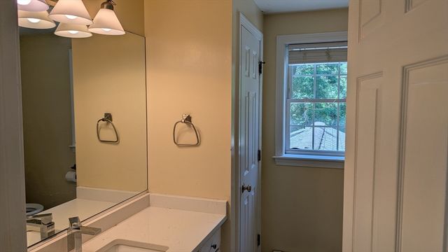 700 Main Street, Wareham, MA 02571