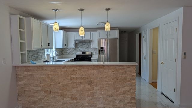 700 Main Street, Wareham, MA 02571