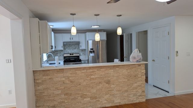 700 Main Street, Wareham, MA 02571