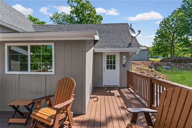 10057 Otter Road, Clinton, MO 64735