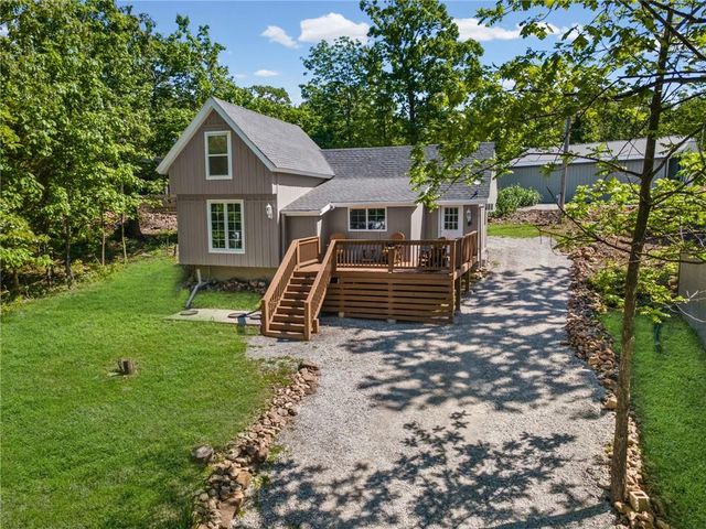 10057 Otter Road, Clinton, MO 64735