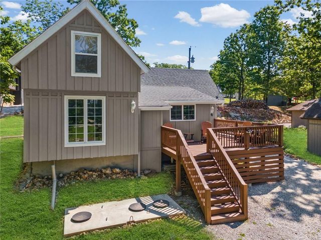 10057 Otter Road, Clinton, MO 64735
