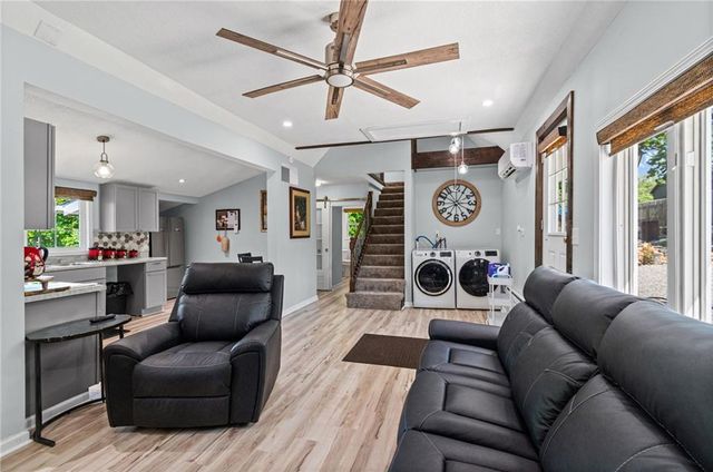 10057 Otter Road, Clinton, MO 64735