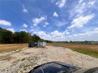 V/L Columbia Road, Olmsted Falls, OH 44138