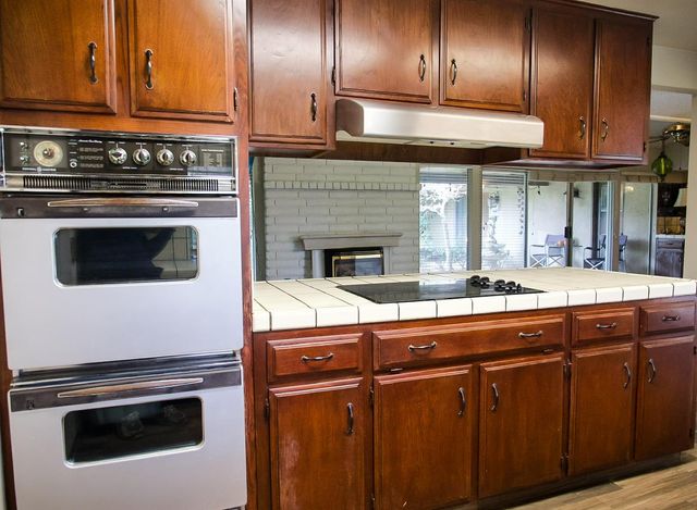 3027 W San Madele Avenue, Fresno, CA 93711