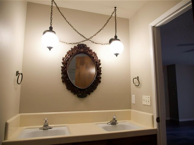 3027 W San Madele Avenue, Fresno, CA 93711