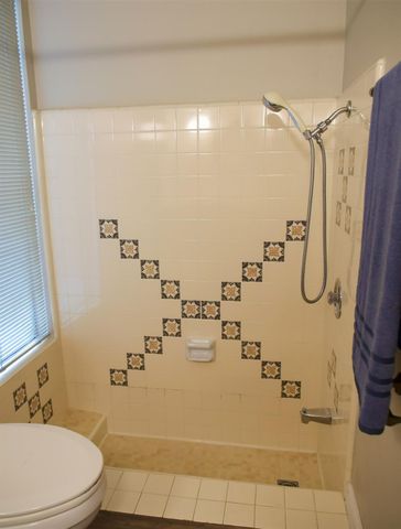 3027 W San Madele Avenue, Fresno, CA 93711