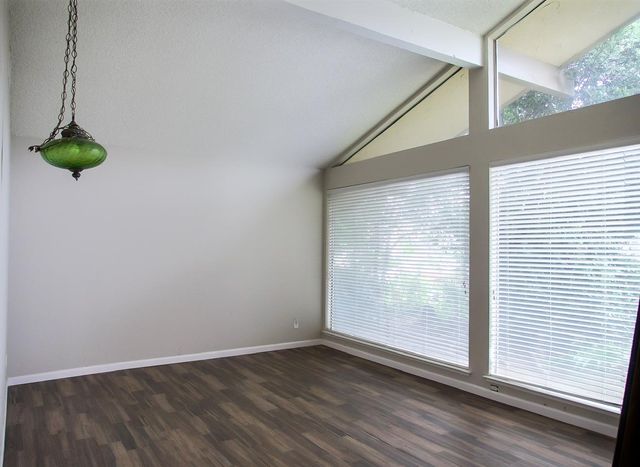 3027 W San Madele Avenue, Fresno, CA 93711