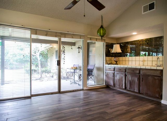 3027 W San Madele Avenue, Fresno, CA 93711