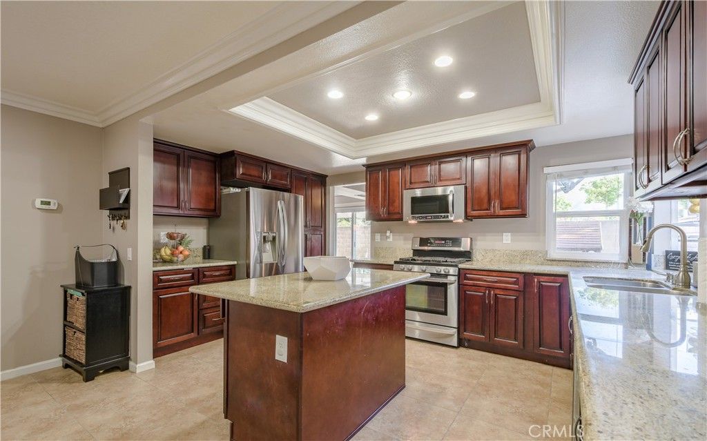 Image 13 of property listing at 1386 Fairmont Drive, Corona, CA 92882