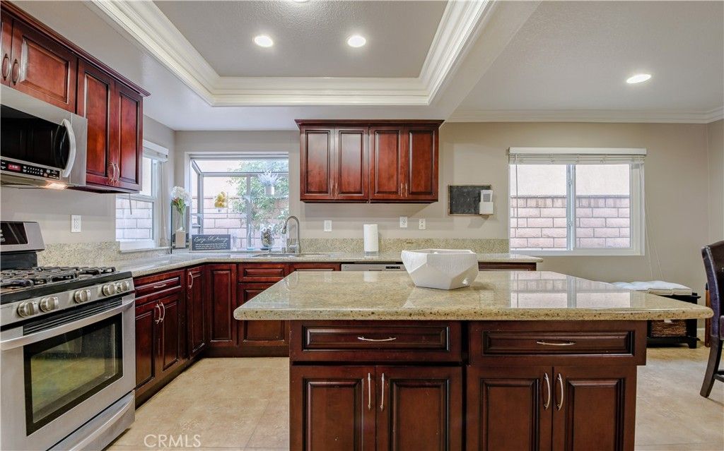 Image 14 of property listing at 1386 Fairmont Drive, Corona, CA 92882
