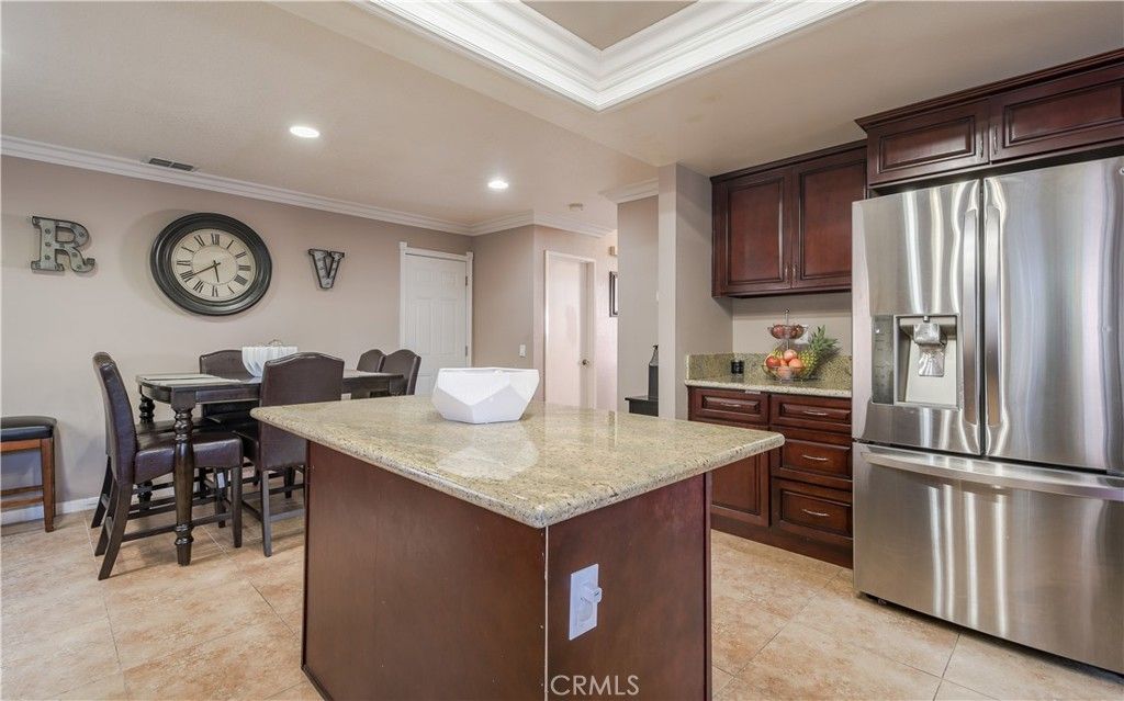Image 16 of property listing at 1386 Fairmont Drive, Corona, CA 92882