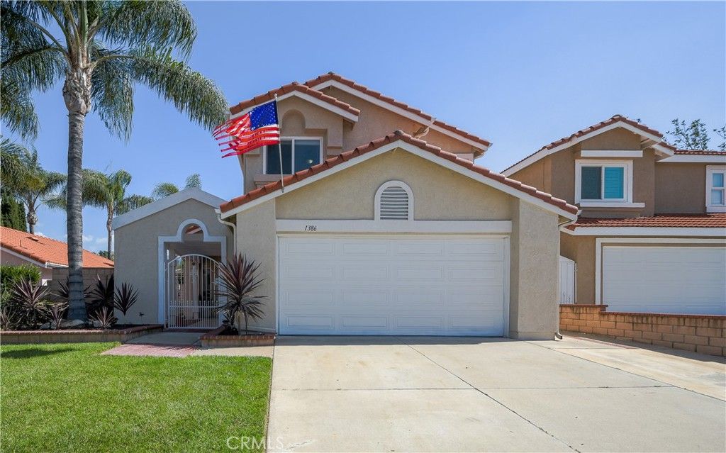 Image 2 of property listing at 1386 Fairmont Drive, Corona, CA 92882