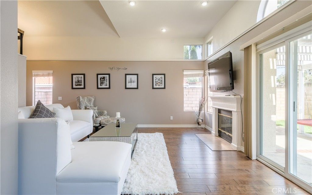 Image 6 of property listing at 1386 Fairmont Drive, Corona, CA 92882