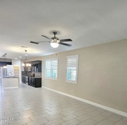 140 E BERNIE Lane, Gilbert, AZ 85295