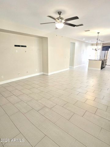 140 E BERNIE Lane, Gilbert, AZ 85295