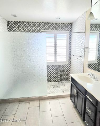 140 E BERNIE Lane, Gilbert, AZ 85295