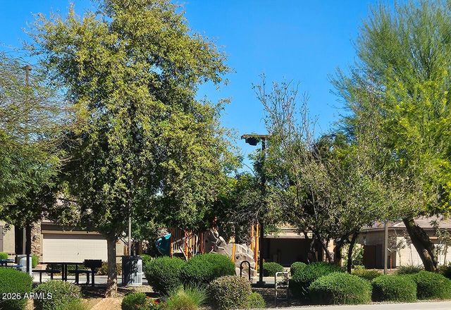 140 E BERNIE Lane, Gilbert, AZ 85295