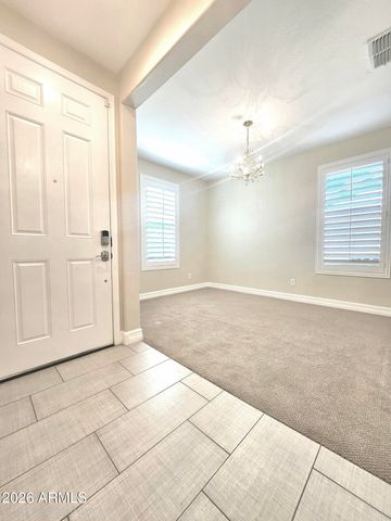 140 E BERNIE Lane, Gilbert, AZ 85295