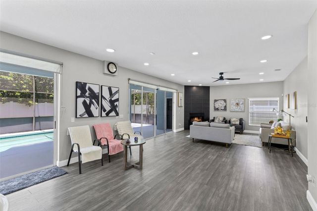 224 HAMMOCK DUNES PLACE, Orlando, FL 32828