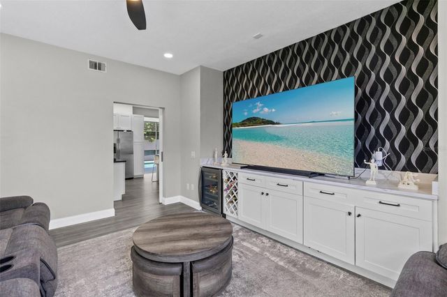 224 HAMMOCK DUNES PLACE, Orlando, FL 32828