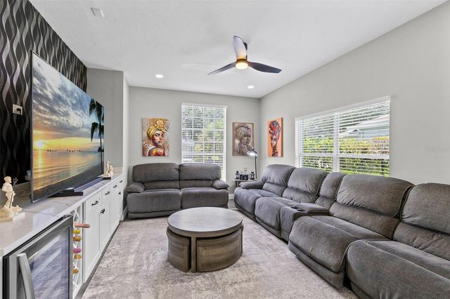 224 HAMMOCK DUNES PLACE, Orlando, FL 32828