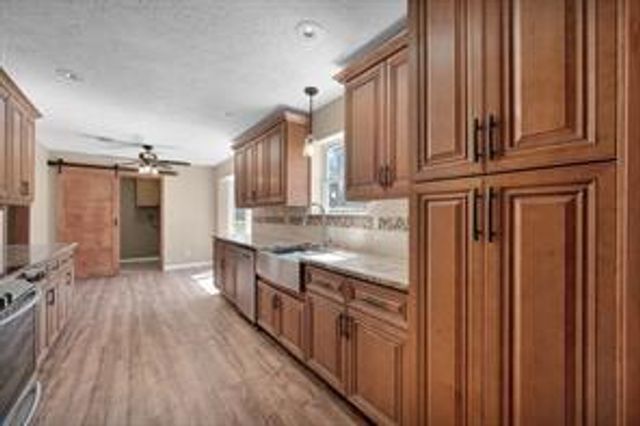 10235 White Rock Road, Conroe, TX 77306