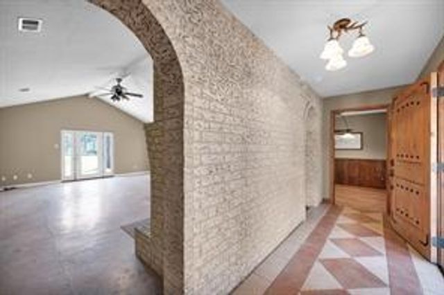 10235 White Rock Road, Conroe, TX 77306